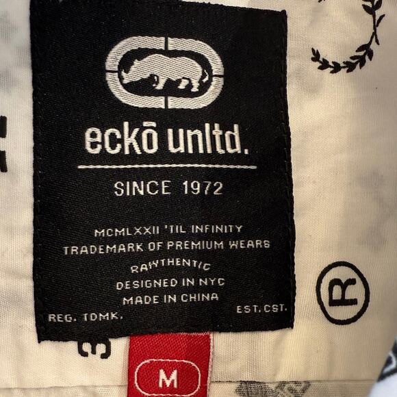 Ecko Men’s Medium White and Black Short Sleeve Button Up Shirt - Picture 4 of 8